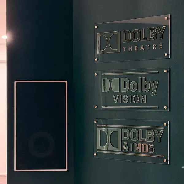 Dolby Atmos Schild: 3D-Heimkin – Home Cinema Dolby Atmos Bewertung und Preis